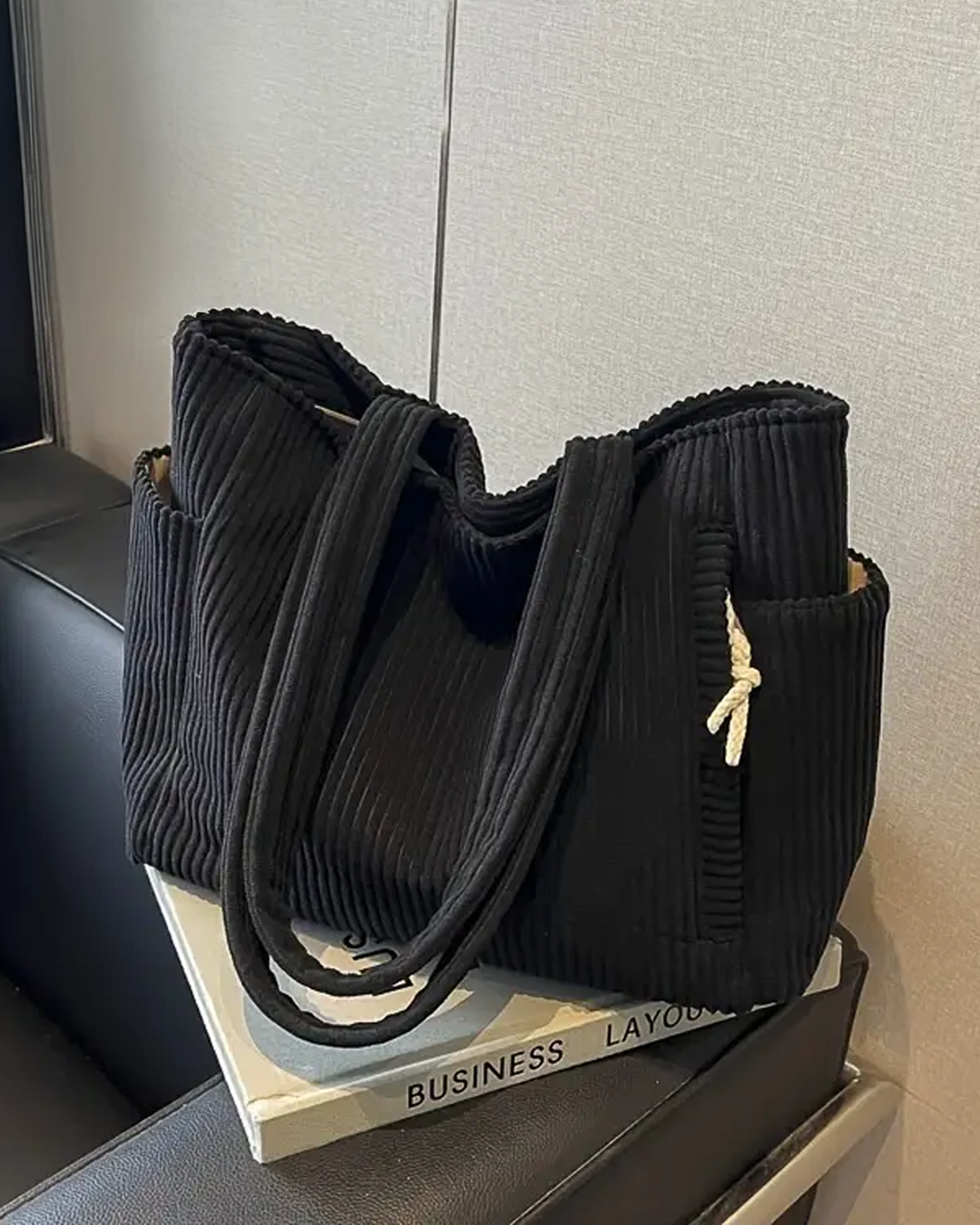 Maria ™ | Ribbed Handbag with Drawstring Detail