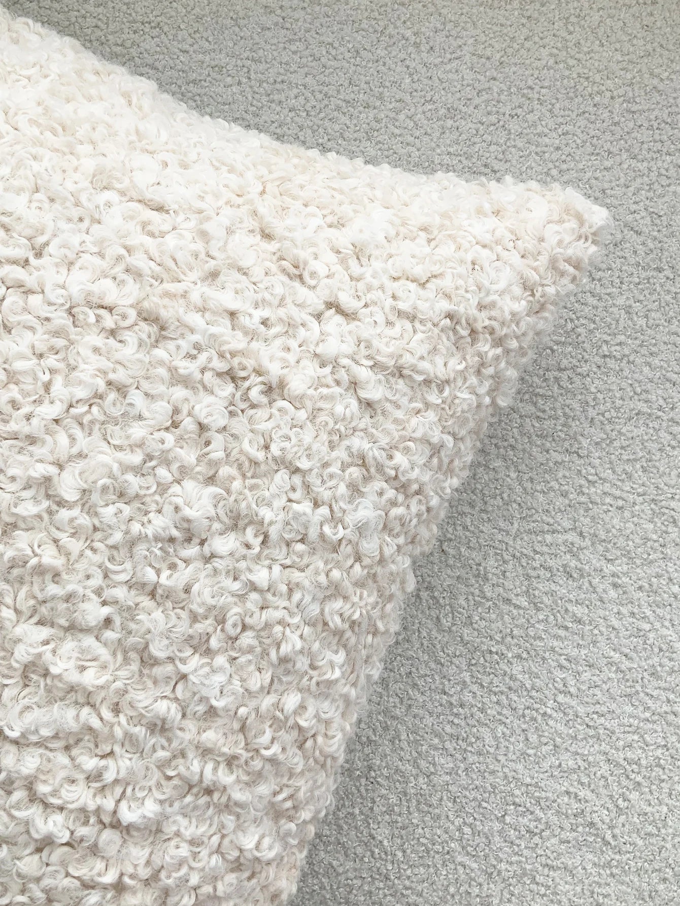 Mary™ | Elegant Cushion Cover