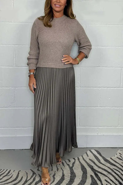 Claudia™ I Elegant maxi dress with knitted bodice and pleated skirt