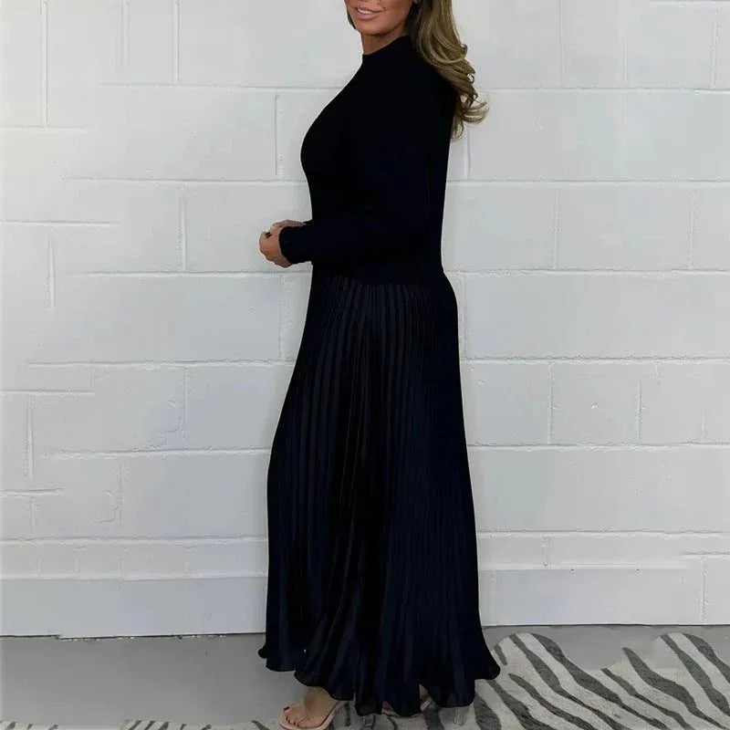 Claudia™ I Elegant maxi dress with knitted bodice and pleated skirt