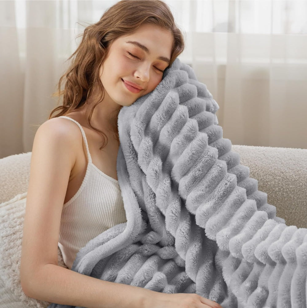 Florence™ | Cloud Nine Comfort Blanket